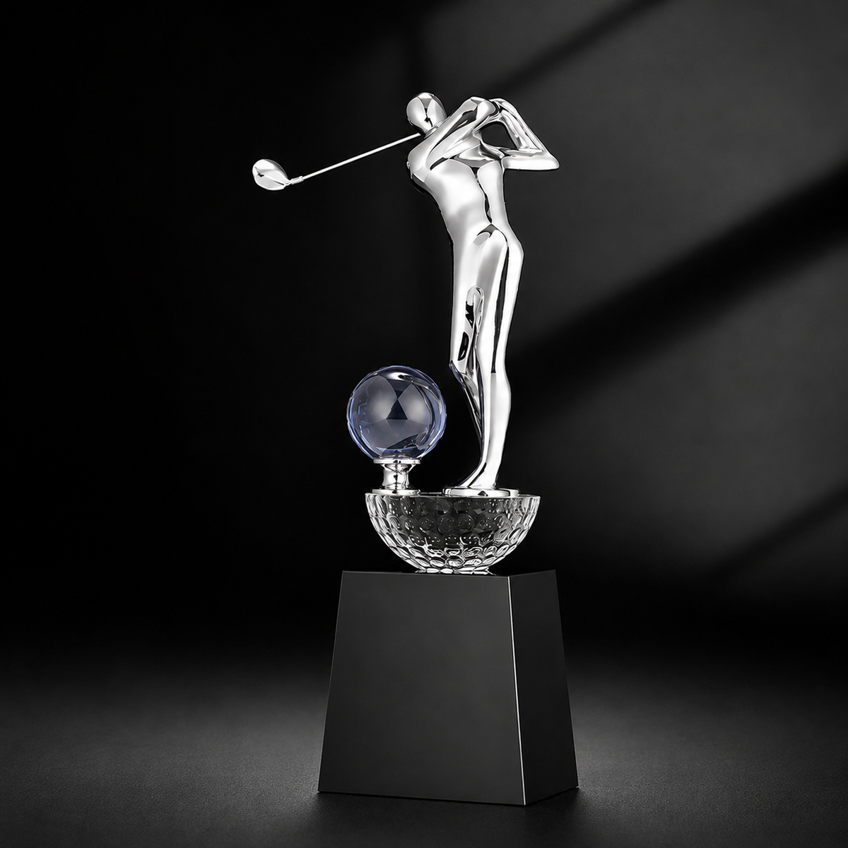 GF-1032 挥杆雕像 / Golfer Statue with Blue Orb — Silver